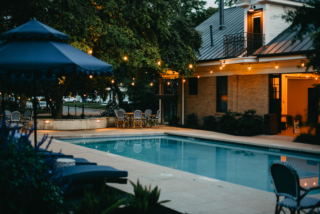 sophies gasthaus boutique hotel in downtown New Braunfels luxury pool